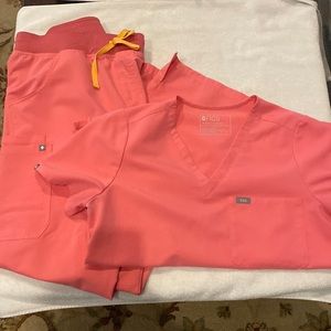 Like New! Fig scrubs